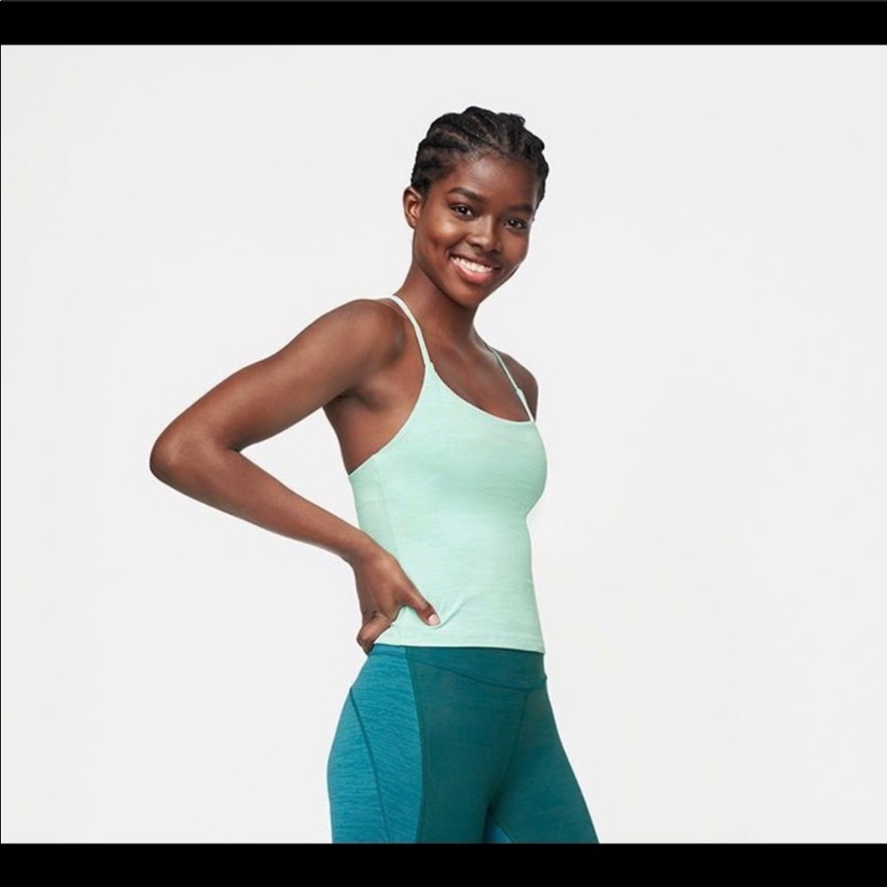 Outdoor Voices move free tank blue medium